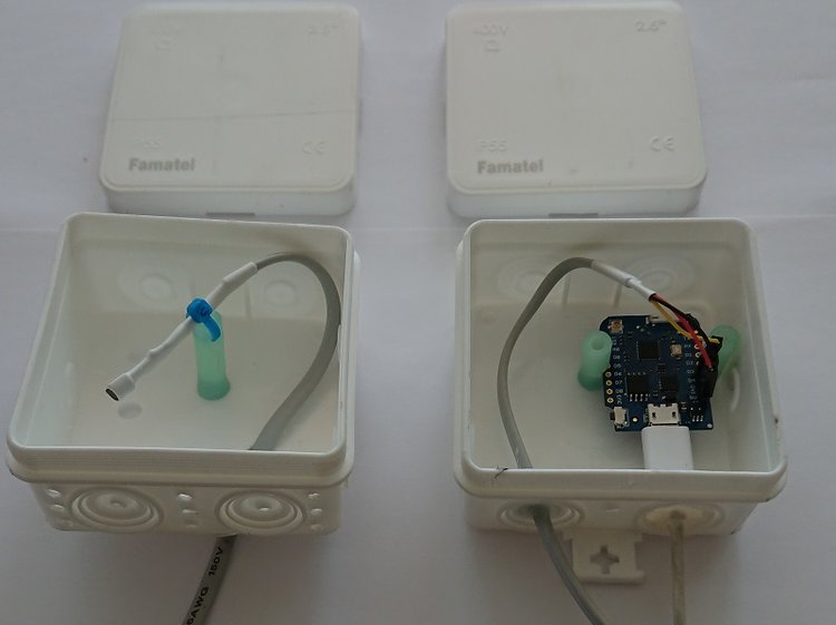 4.JPG (266.42 KiB) Visad 12555 gånger Färdigt! Det var ett självklart val att ha sensorn och Wemosen i separata lådor eftersom all elektronik genererar värme och någon extra värme vill man ju inte ha om man ska mäta utetemperatur. Efteråt borrade jag ca. 30st 2mm hål i sensorboxen på sidorna och undertill för bättre luftcirkulation.